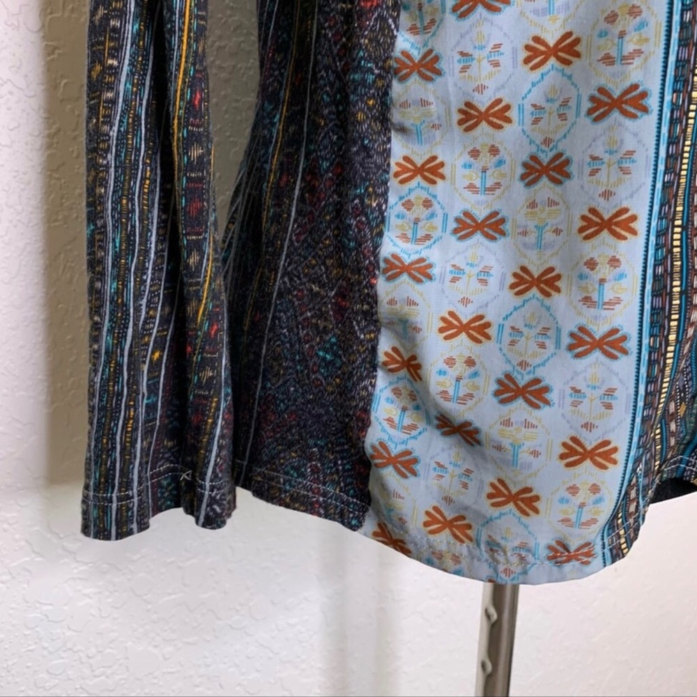 Anthropologie Tiny black blue floral gold sequin neck top size Small - Picture 4 of 8